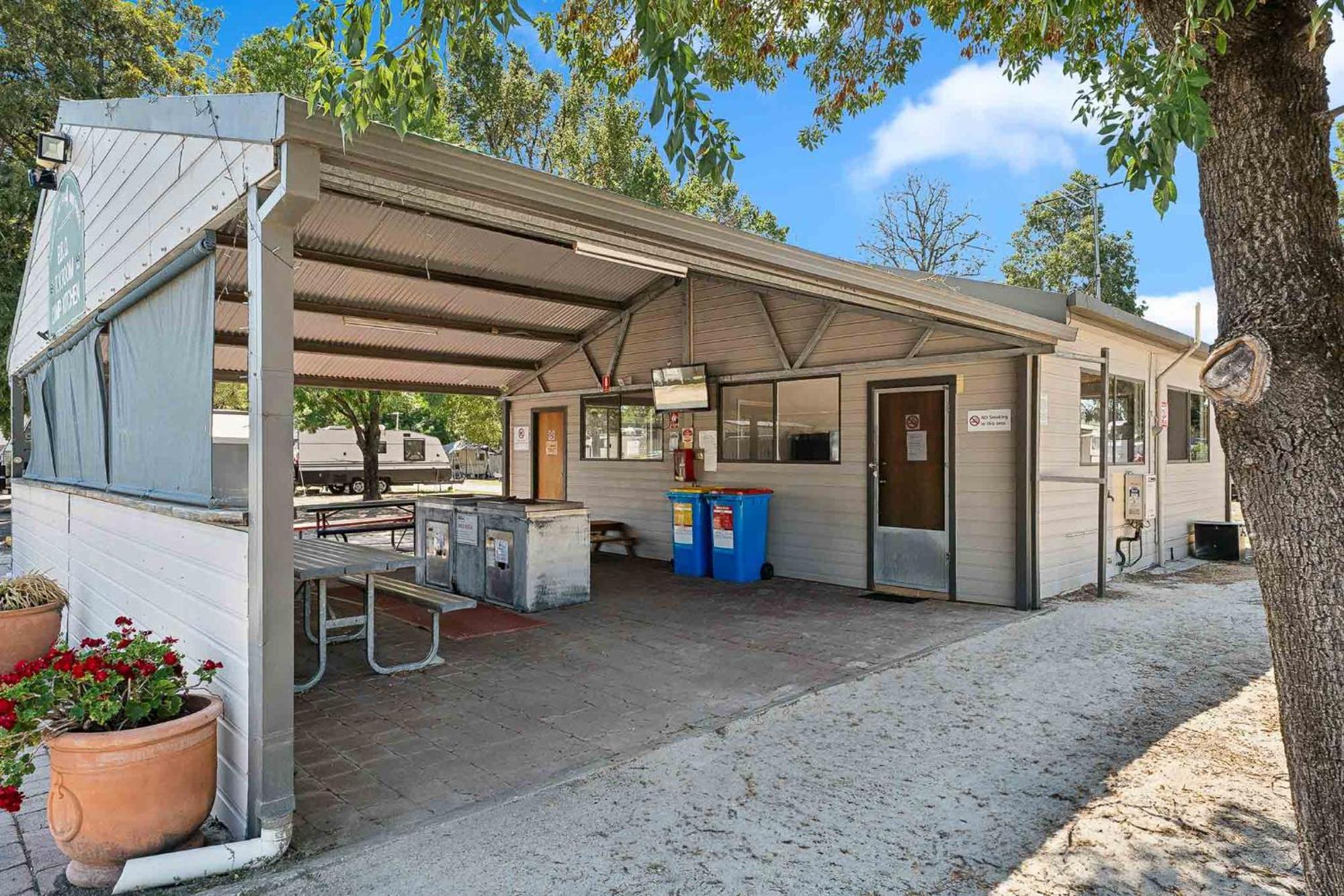 Borderland Wodonga Holiday Park 외부 사진